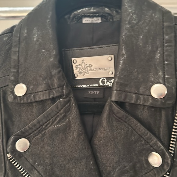 Mackage for Aritzia leather vest - Picture 2 of 4